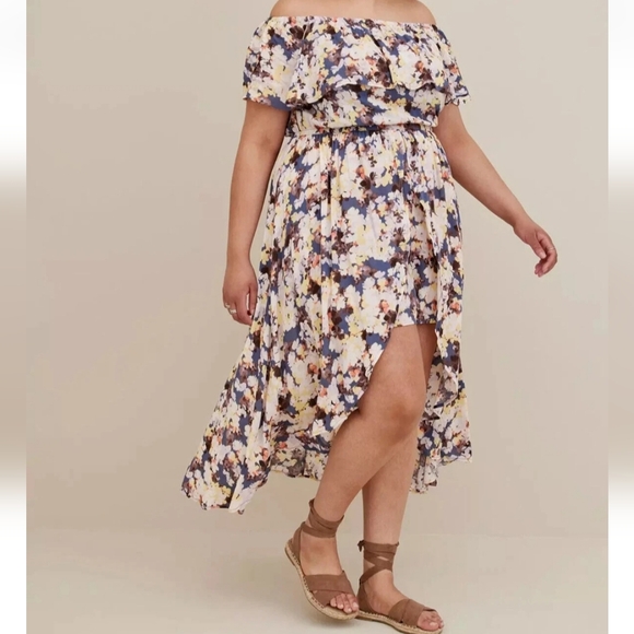 torrid Pants - NWT Torrid Off Shoulder Romper Dress  Multicolor Floral Skirt Hi Low